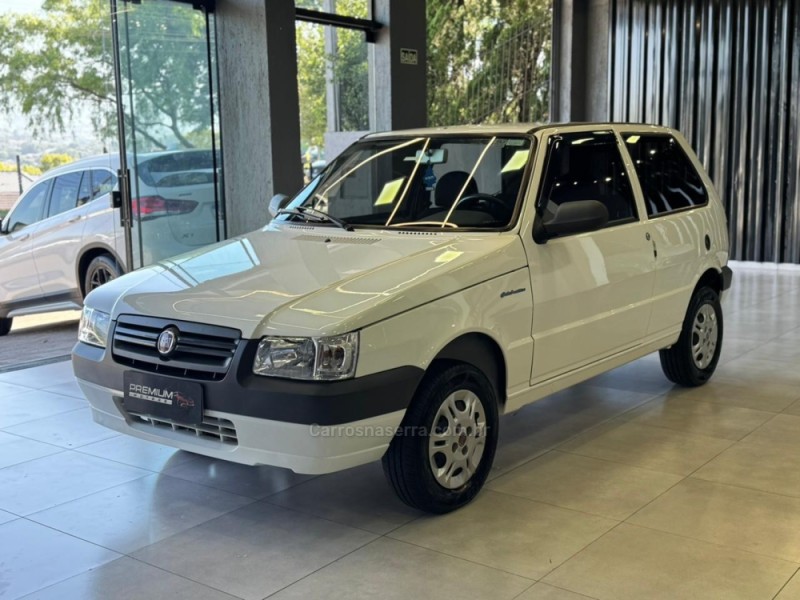 UNO 1.0 IE MILLE 8V GASOLINA 2P MANUAL - 2013 - DOIS IRMãOS