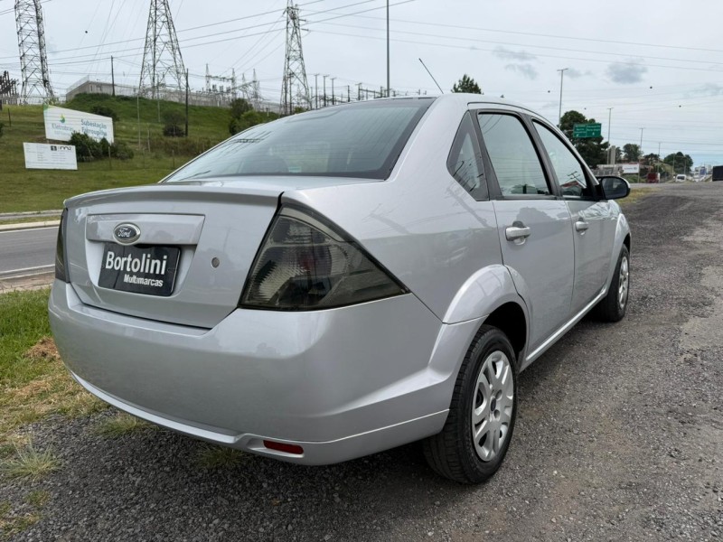 FIESTA 1.6 ROCAM SE SEDAN 8V FLEX 4P MANUAL - 2014 - FARROUPILHA