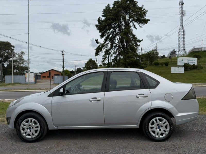 FIESTA 1.6 ROCAM SE SEDAN 8V FLEX 4P MANUAL - 2014 - FARROUPILHA