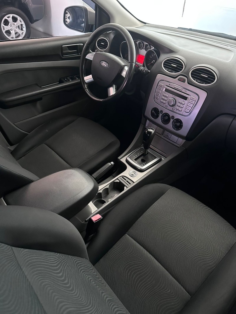 FOCUS 2.0 GLX 16V GASOLINA 4P AUTOMÁTICO - 2012 - FARROUPILHA