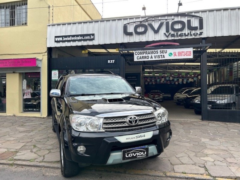 HILUX SW4 3.0 SRV 4X4 7 LUGARES 16V TURBO INTERCOOLER DIESEL 4P AUTOMÁTICO - 2010 - CAXIAS DO SUL