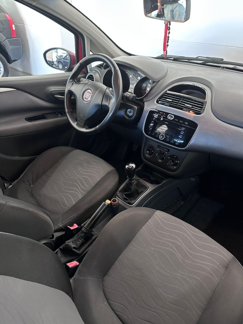 PUNTO 1.6 ESSENCE 16V FLEX 4P MANUAL - 2013 - FARROUPILHA