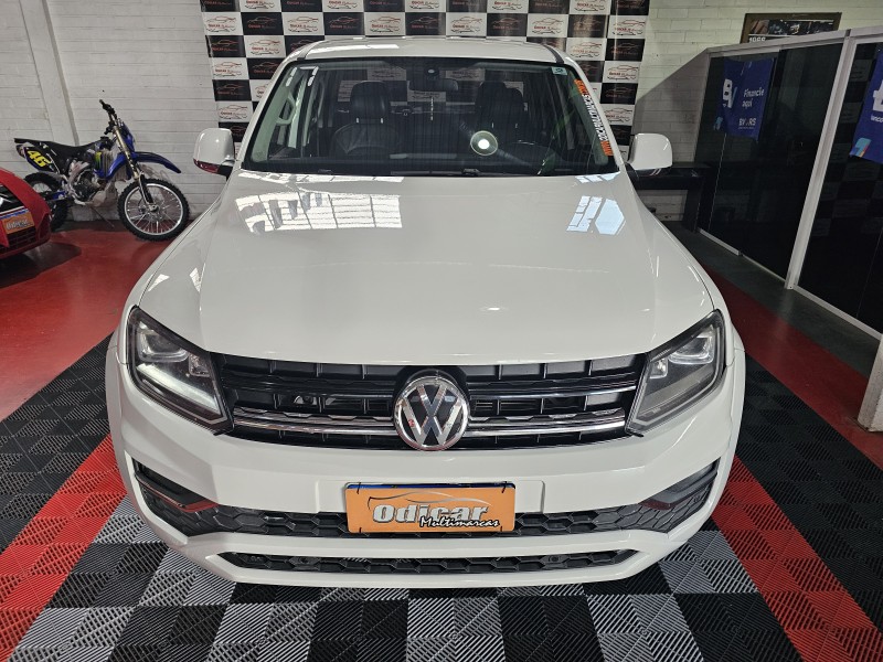 AMAROK 2.0 HIGHLINE 4X4 CD 16V TURBO INTERCOOLER DIESEL 4P AUTOMÁTICO - 2017 - CAXIAS DO SUL