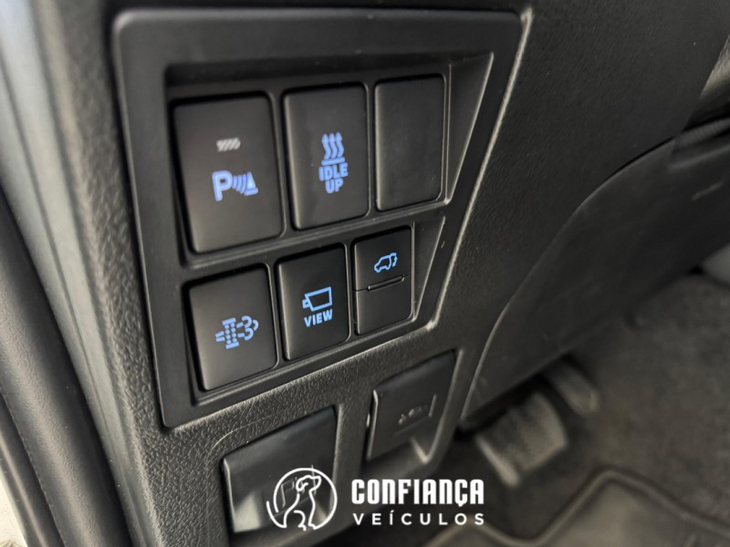 HILUX SW4 2.8 4X4 SRX PLATINUM TURBO DIESEL 4P AUTOMÁTICO - 2024 - BENTO GONçALVES