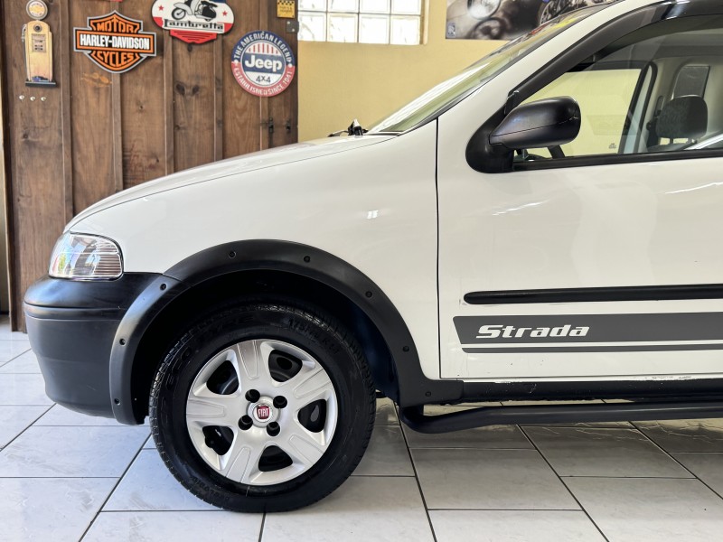 STRADA 1.4 MPI FIRE CE 8V FLEX 2P MANUAL - 2006 - CAXIAS DO SUL
