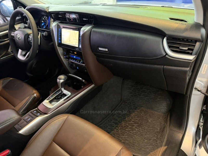 HILUX SW4 2.8 SRX 4X4 16V TURBO INTERCOOLER DIESEL 4P AUTOMÁTICO - 2018 - SãO LEOPOLDO