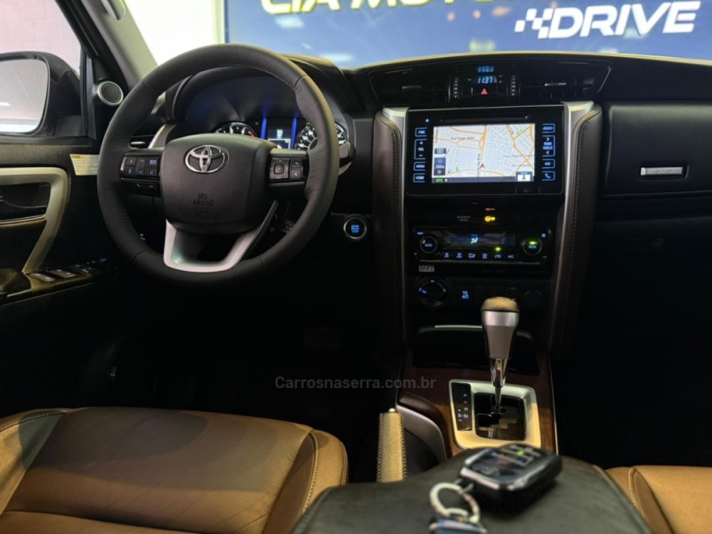 HILUX SW4 2.8 SRX 4X4 16V TURBO INTERCOOLER DIESEL 4P AUTOMÁTICO - 2018 - SãO LEOPOLDO