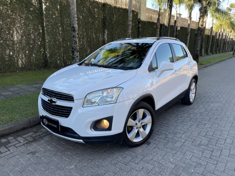 tracker 1.8 mpfi ltz 4x2 16v flex 4p automatico 2014 caxias do sul