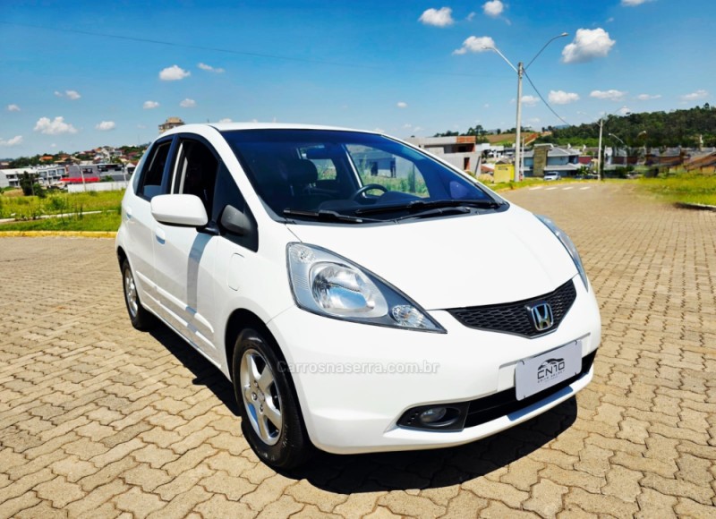 fit 1.4 lxl 8v gasolina 4p automatico 2010 lajeado