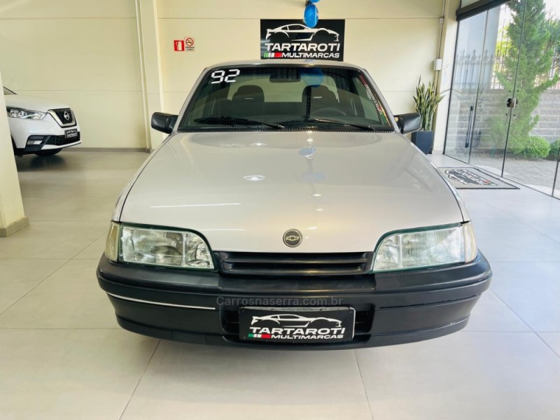 MONZA 2.0 SL/E 8V GASOLINA 2P MANUAL - 1992 - CAXIAS DO SUL