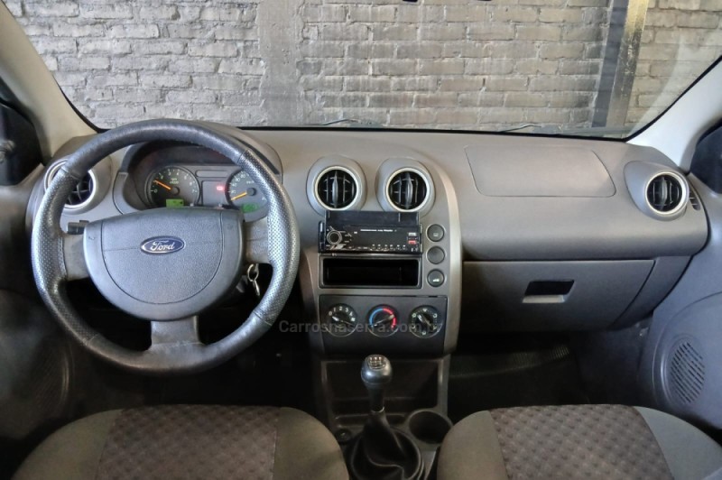 FIESTA 1.0 MPI PERSONNALITÉ 8V GASOLINA 4P MANUAL - 2006 - CAXIAS DO SUL