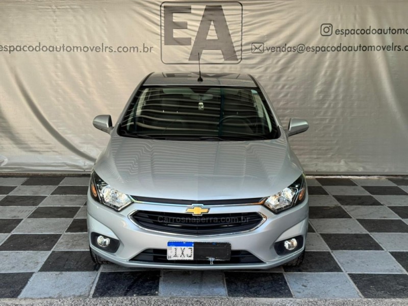 ONIX 1.4 MPFI LTZ 8V FLEX 4P MANUAL - 2017 - NOVA PRATA