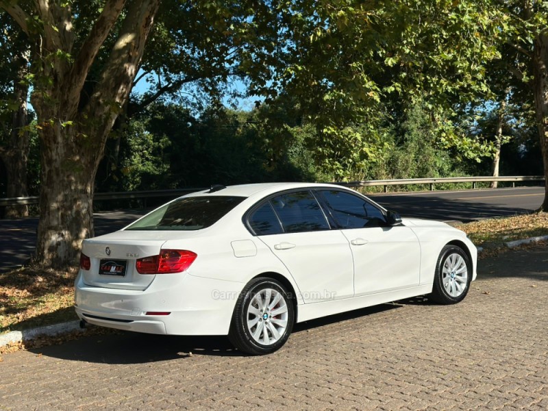 320I 2.0 MODERN 16V TURBO GASOLINA 4P AUTOMÁTICO - 2013 - DOIS IRMãOS