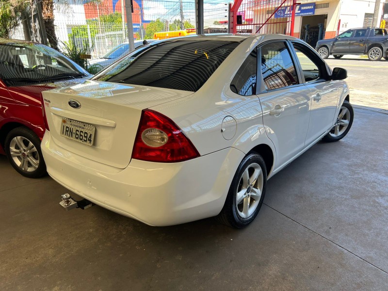 FOCUS 1.6 GLX SEDAN 8V FLEX 4P MANUAL - 2011 - CAXIAS DO SUL