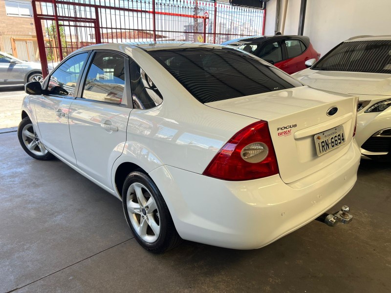 FOCUS 1.6 GLX SEDAN 8V FLEX 4P MANUAL - 2011 - CAXIAS DO SUL