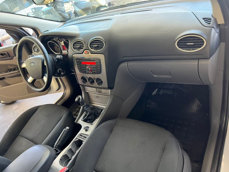 FOCUS 1.6 GLX SEDAN 8V FLEX 4P MANUAL - 2011 - CAXIAS DO SUL