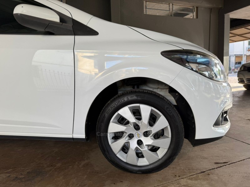 ONIX 1.4 MPFI LT 8V FLEX 4P MANUAL - 2015 - MUçUM