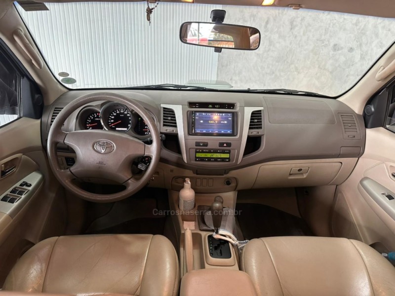 HILUX SW4 3.0 SRV 4X4 16V TURBO INTERCOOLER DIESEL 4P MANUAL - 2006 - CAXIAS DO SUL