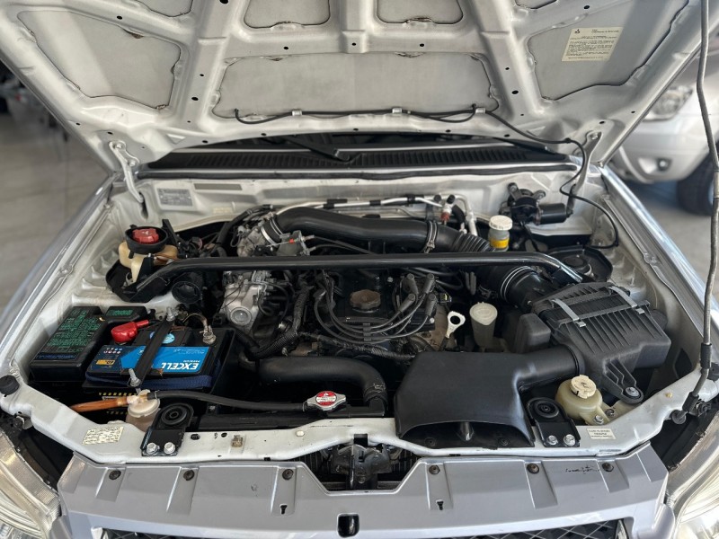 PAJERO TR4 2.0 4X4 16V 133CV FLEX 4P AUTOMÁTICO - 2010 - CAXIAS DO SUL