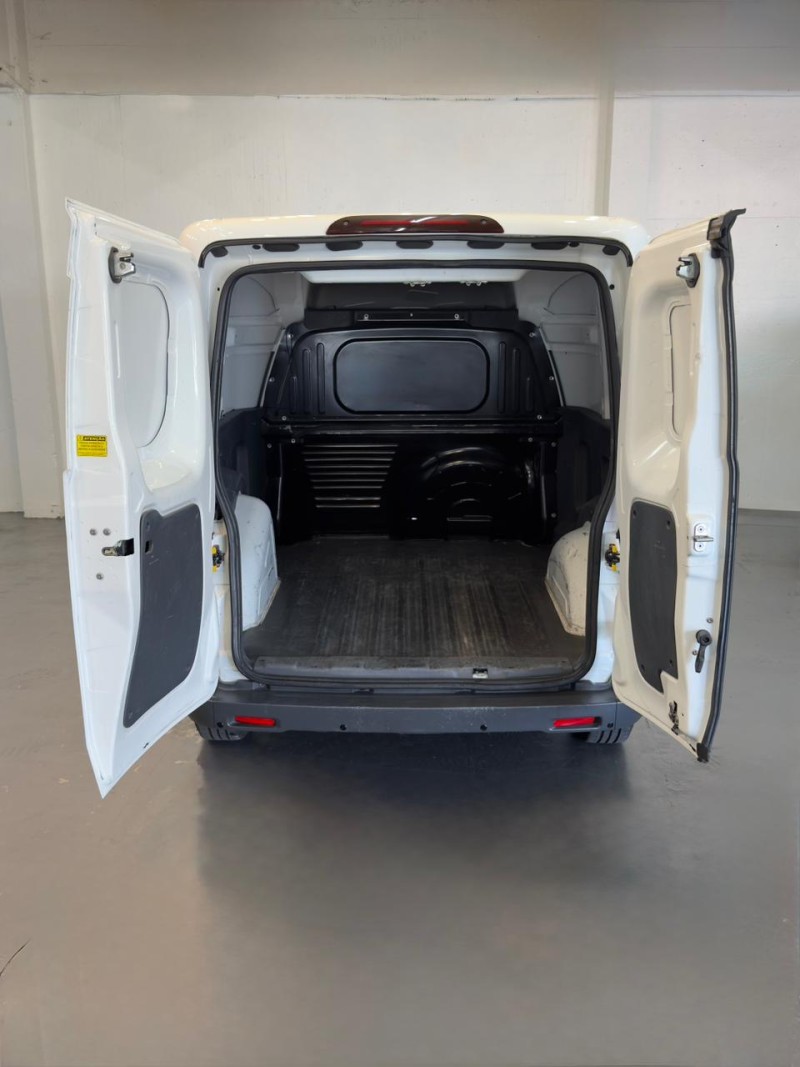 FIORINO 1.4 HARD WORKING FURGÃO EVO 8V FLEX 2P MANUAL - 2017 - CAXIAS DO SUL