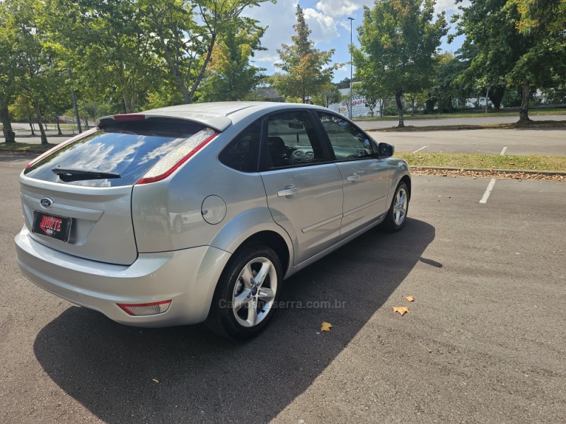 FOCUS 1.6 SE PLUS 16V FLEX 4P MANUAL - 2013 - BENTO GONçALVES