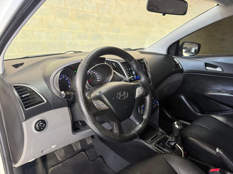 HB20 1.6 PREMIUM 16V FLEX 4P MANUAL - 2013 - CAXIAS DO SUL