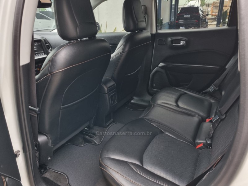 COMPASS 2.0 16V FLEX LONGITUDE AUTOMÁTICO - 2019 - VACARIA