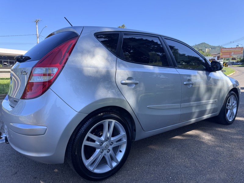 I30 2.0 MPI 16V GASOLINA 4P AUTOMÁTICO - 2011 - DOIS IRMãOS