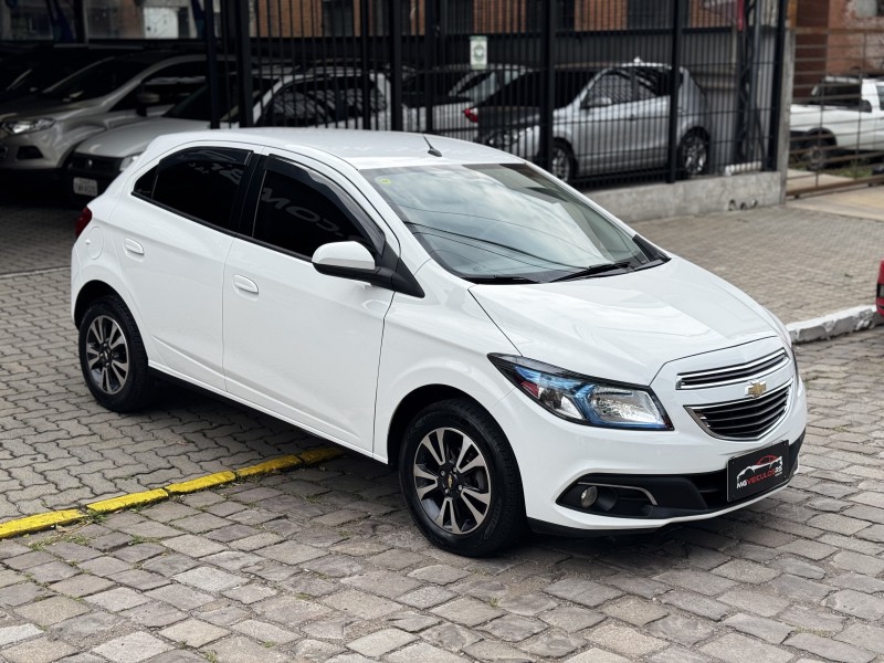 ONIX 1.4 MPFI LTZ 8V FLEX 4P MANUAL - 2014 - CAXIAS DO SUL