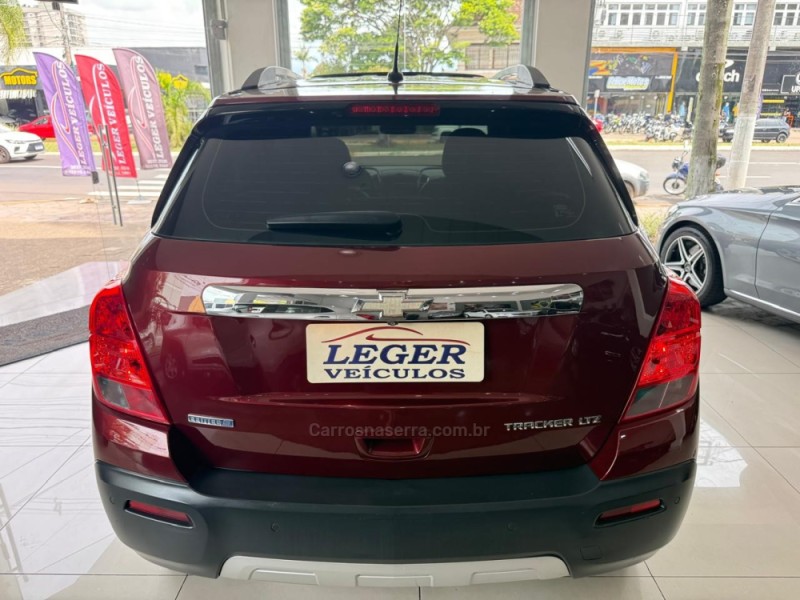 TRACKER 1.8 MPFI LTZ 4X2 16V FLEX 4P AUTOMÁTICO - 2015 - SãO LEOPOLDO