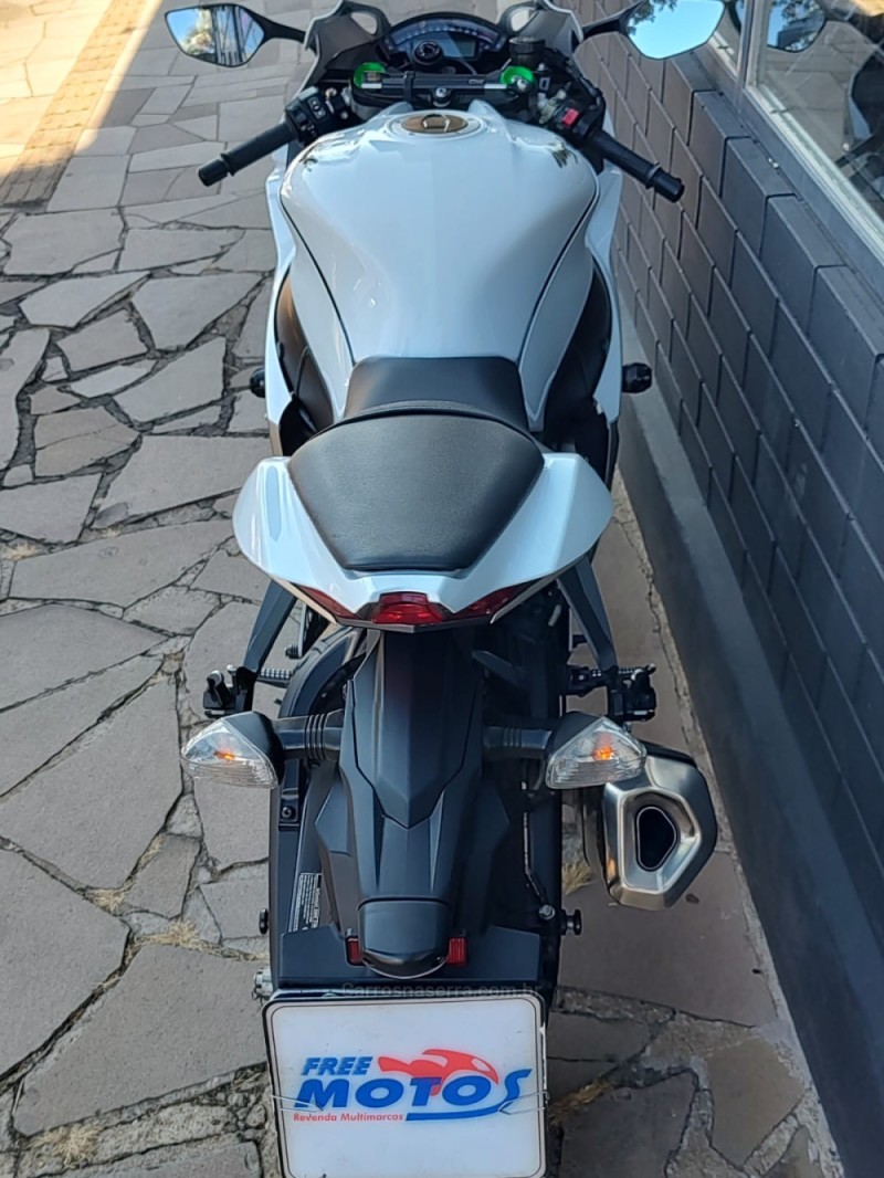 NINJA ZX-10R ABS - 2017 - FLORES DA CUNHA