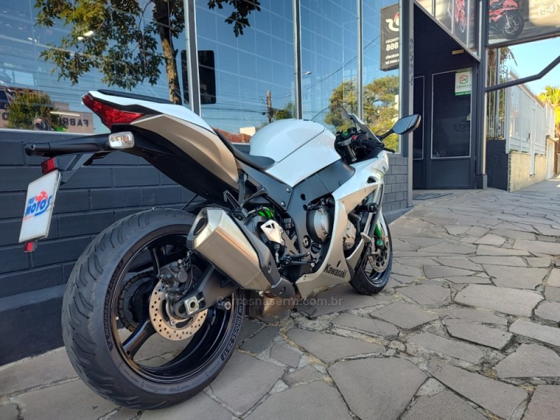 NINJA ZX-10R ABS - 2017 - FLORES DA CUNHA