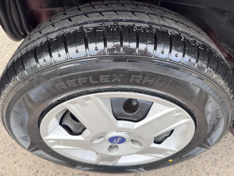 FOCUS 1.6 8V GASOLINA 4P MANUAL - 2005 - DOIS IRMãOS