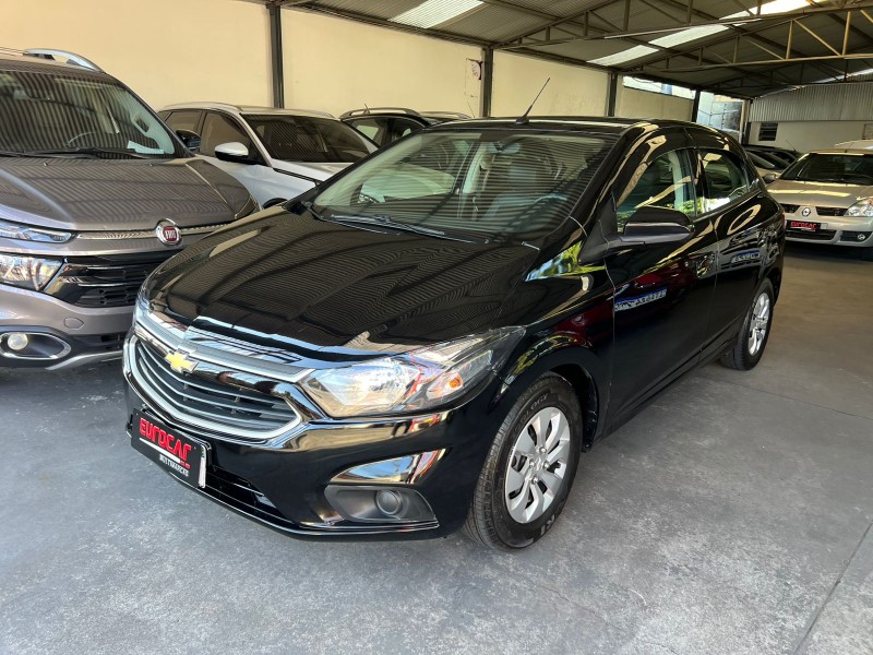 CHEVROLET - ONIX - 2019/2019 - Preta - R$ 56.900,00