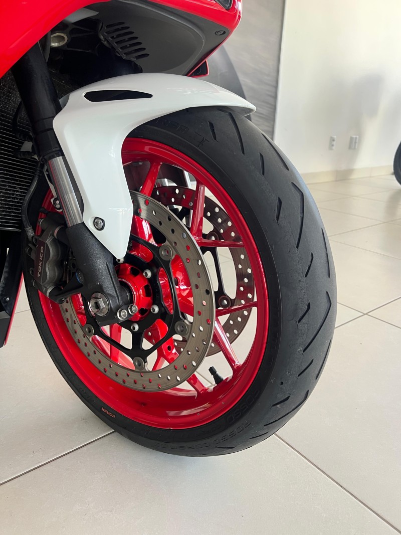 CBR 1000RR FIREBLADE - 2012 - PASSO FUNDO