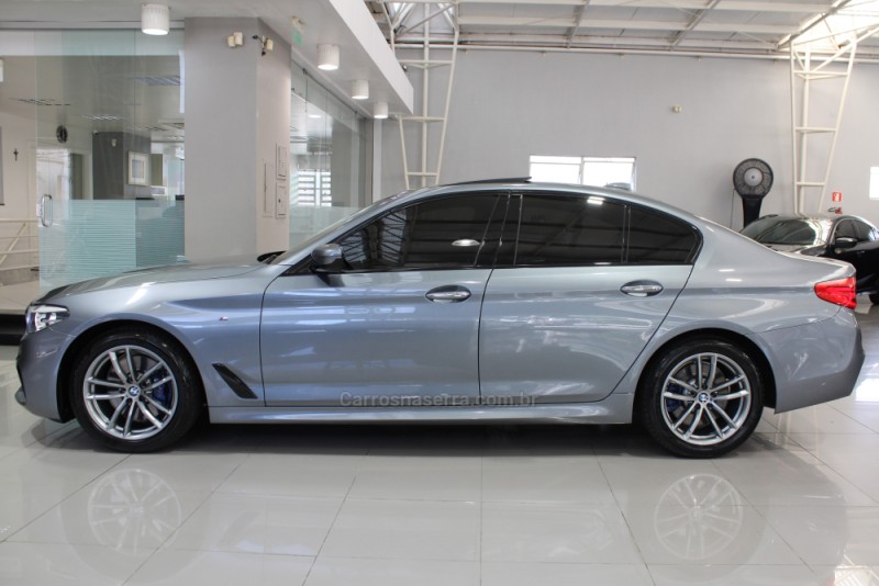 530I 2.0 M SPORT 16V TURBO GASOLINA 4P AUTOMÁTICO - 2018 - CAXIAS DO SUL
