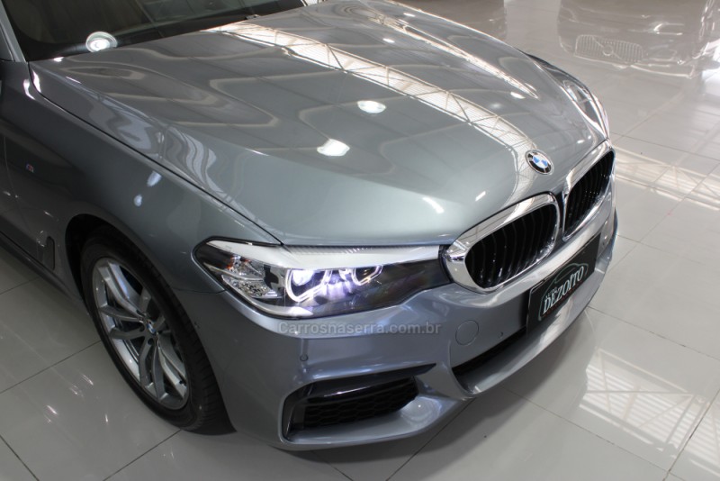 530I 2.0 M SPORT 16V TURBO GASOLINA 4P AUTOMÁTICO - 2018 - CAXIAS DO SUL
