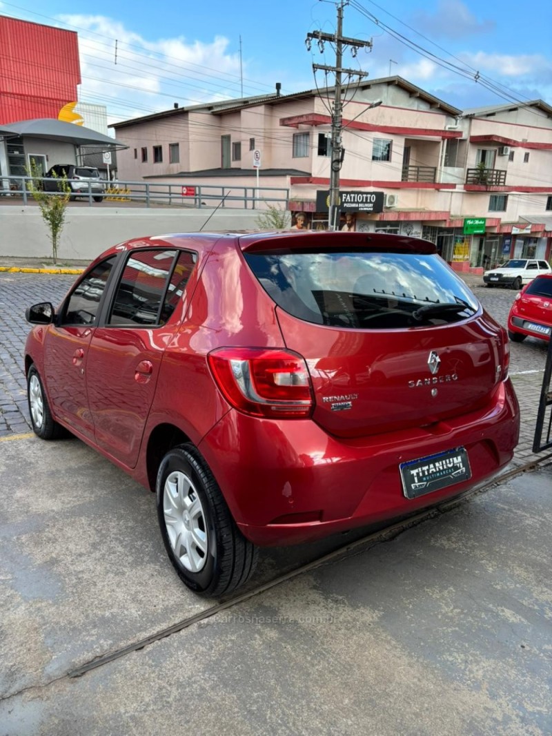 SANDERO 1.6 EXPRESSION 16V FLEX 4P MANUAL - 2017 - SãO FRANCISCO DE PAULA