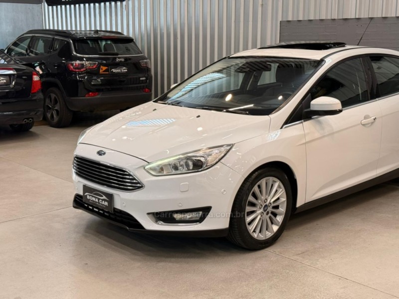 FOCUS 2.0 TITANIUM PLUS SEDAN 16V FLEX 4P AUTOMÁTICO - 2016 - CAXIAS DO SUL