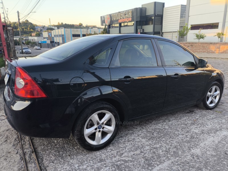 FOCUS 2.0 FC 16V GASOLINA 4P MANUAL - 2009 - FARROUPILHA