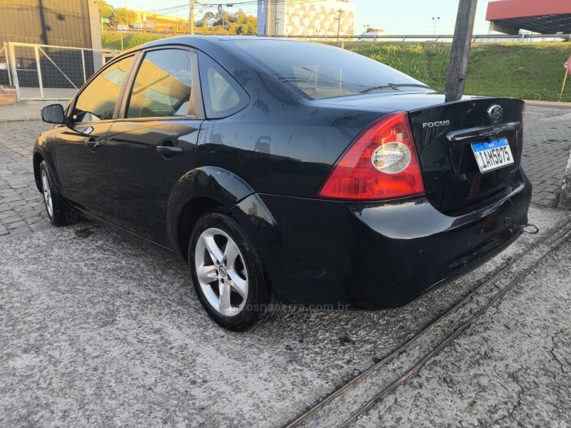 FOCUS 2.0 FC 16V GASOLINA 4P MANUAL - 2009 - FARROUPILHA