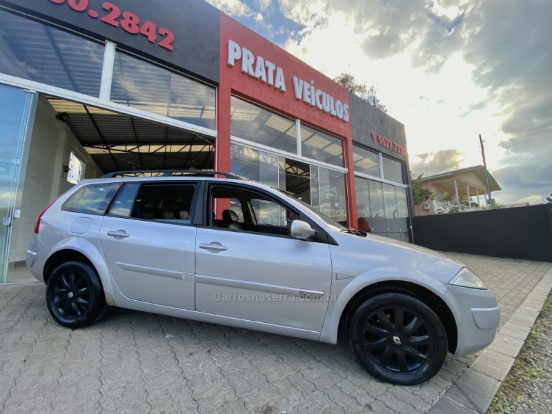 MÉGANE 1.6 DYNAMIQUE GRAND TOUR 16V FLEX 4P MANUAL