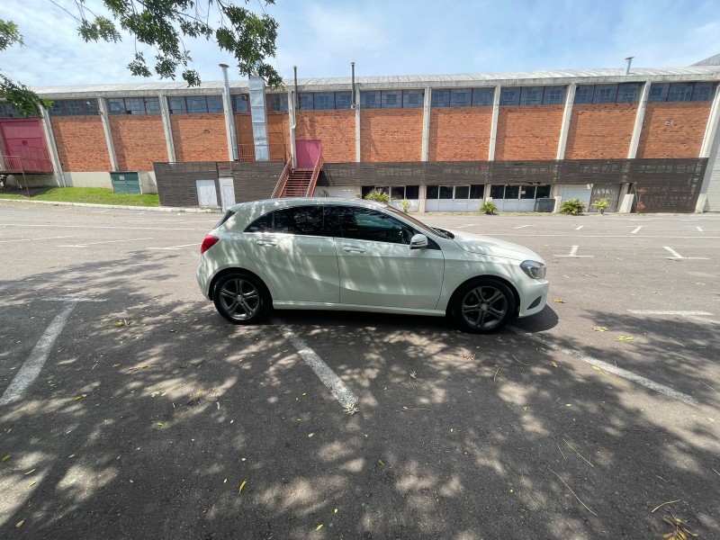 A 200 1.6 TURBO STYLE 16V GASOLINA 4P AUTOMÁTICO - 2015 - BENTO GONçALVES