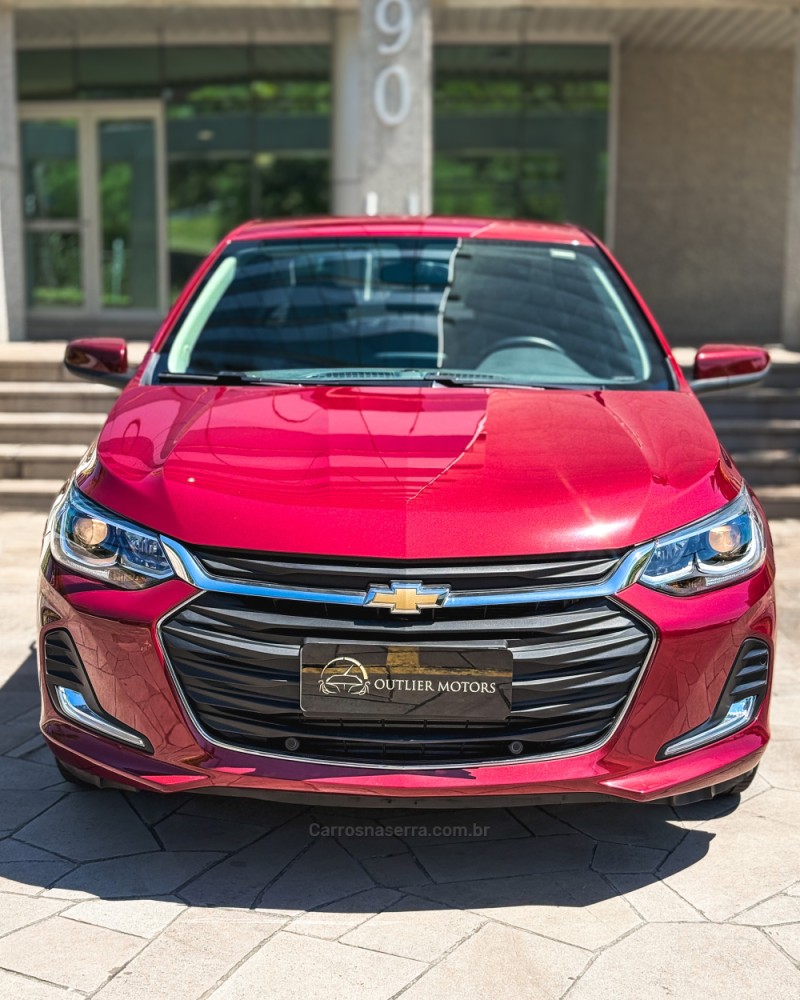 ONIX 1.0	PREMIER II PLUS 12V TURBO FLEX 4P AUTOMÁTICO - 2025 - NOVO HAMBURGO