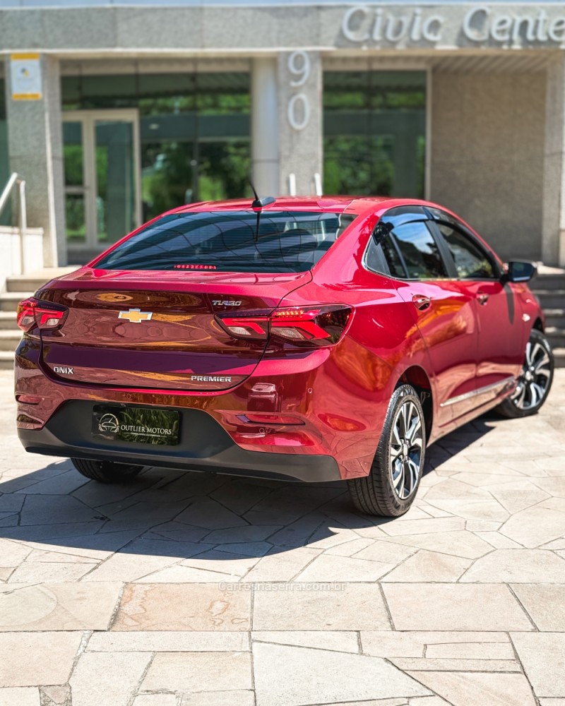 ONIX 1.0	PREMIER II PLUS 12V TURBO FLEX 4P AUTOMÁTICO - 2025 - NOVO HAMBURGO