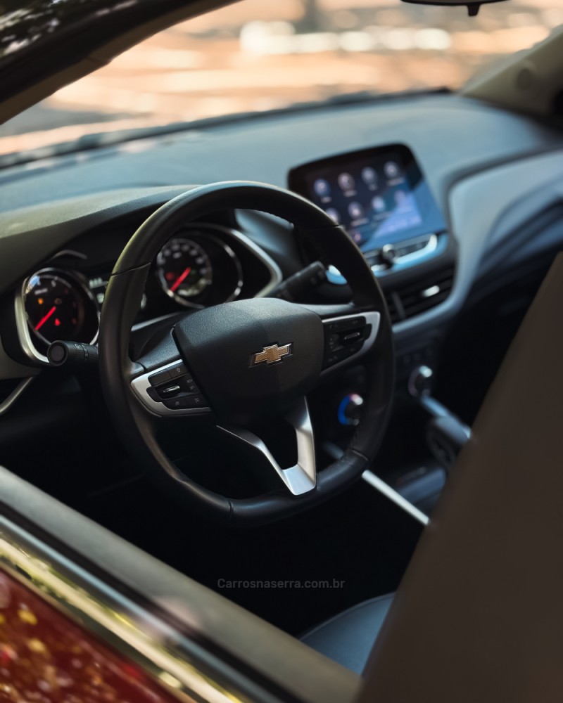 ONIX 1.0	PREMIER II PLUS 12V TURBO FLEX 4P AUTOMÁTICO - 2025 - NOVO HAMBURGO