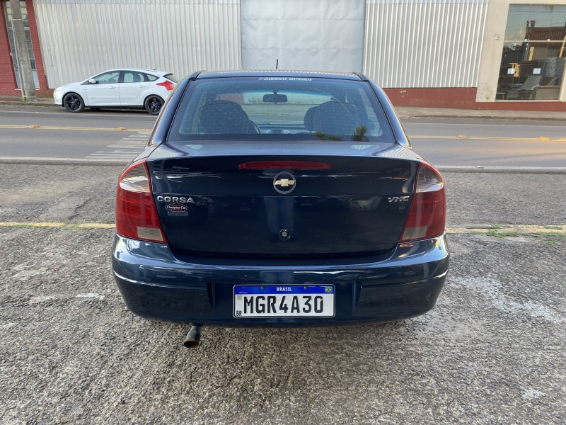 CORSA 1.0 MPFI JOY SEDAN 8V FLEX 4P MANUAL - 2005 - VACARIA