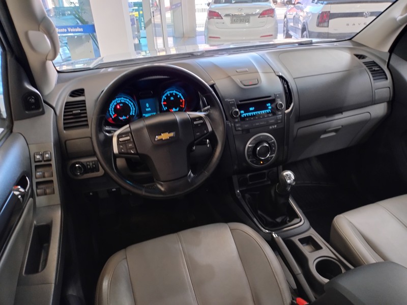 S10 2.4 LTZ 4X2 CD 8V FLEX 4P MANUAL - 2013 - BENTO GONçALVES