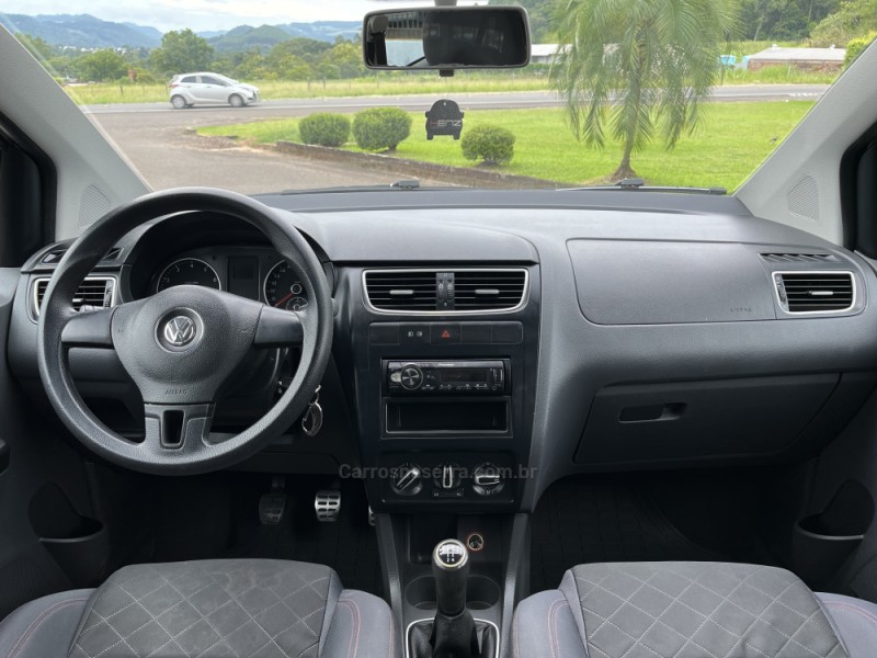 FOX 1.6 MI PRIME 8V FLEX 4P MANUAL - 2012 - BOM PRINCíPIO