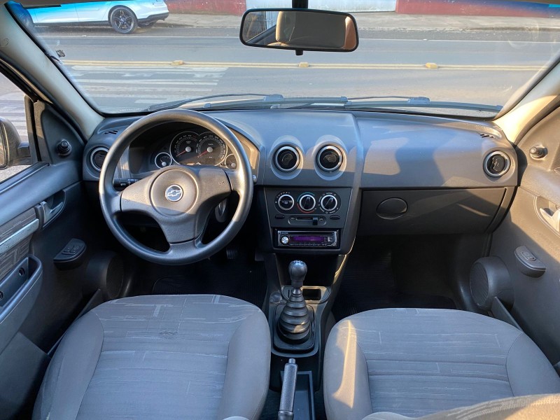 PRISMA 1.4 MPFI MAXX 8V FLEX 4P MANUAL - 2009 - VACARIA